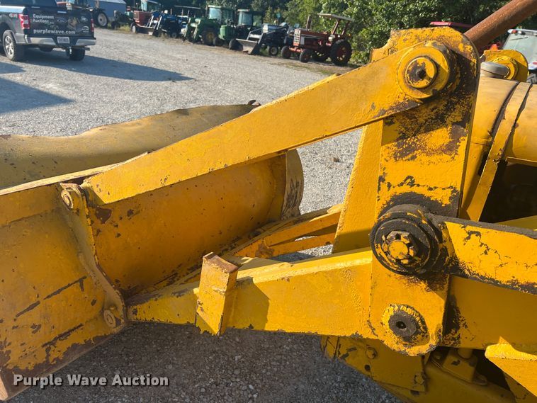 image for item MR9887 Allis Chalmers TS5  track loader