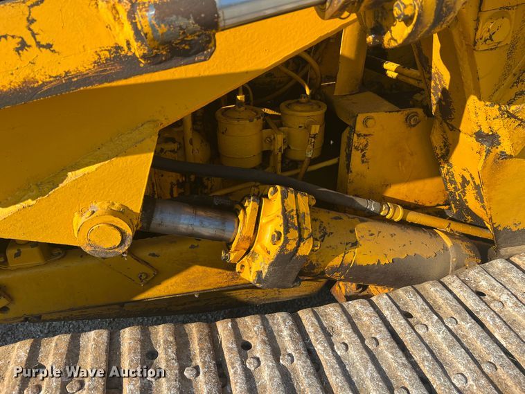 image for item MR9887 Allis Chalmers TS5  track loader