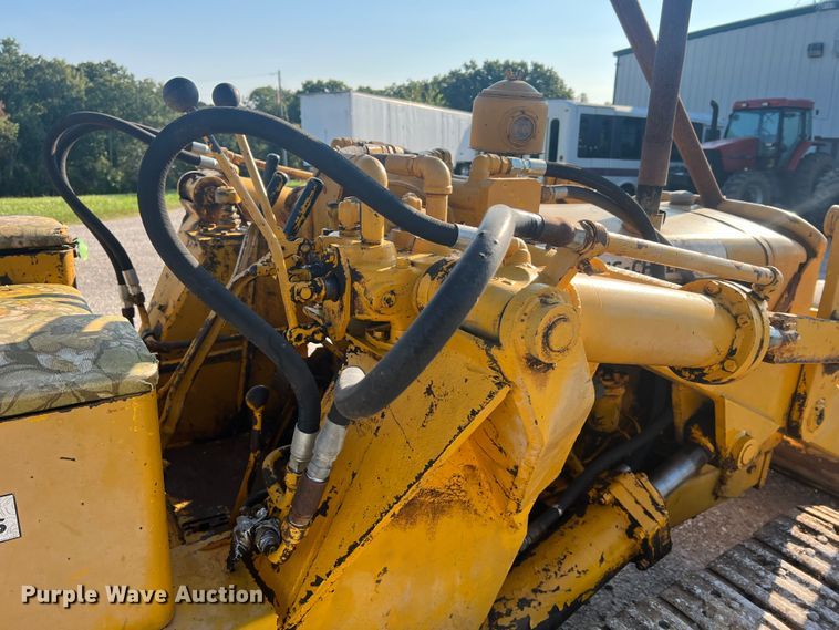 image for item MR9887 Allis Chalmers TS5  track loader