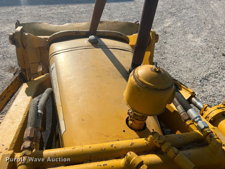 image for item MR9887 Allis Chalmers TS5  track loader