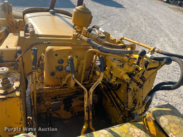 image for item MR9887 Allis Chalmers TS5  track loader