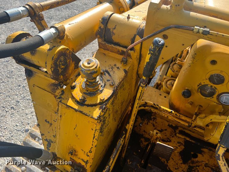 image for item MR9887 Allis Chalmers TS5  track loader