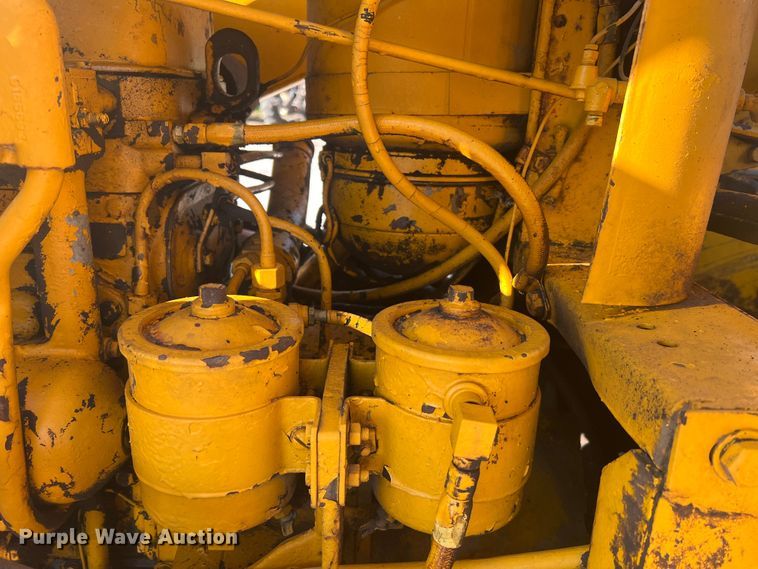 image for item MR9887 Allis Chalmers TS5  track loader