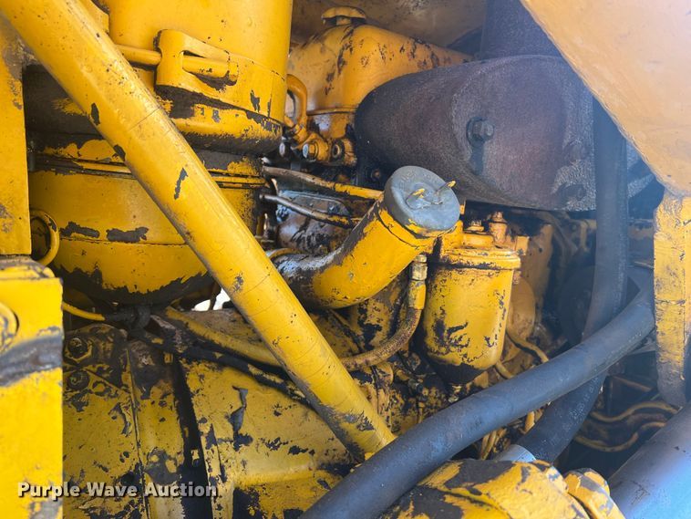 image for item MR9887 Allis Chalmers TS5  track loader