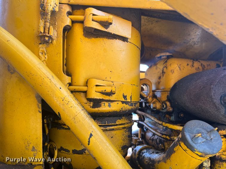 image for item MR9887 Allis Chalmers TS5  track loader