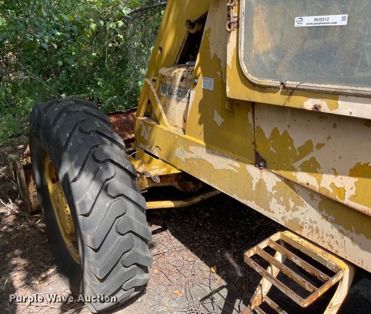 image for item MU9212 Massey Ferguson  wheel loader