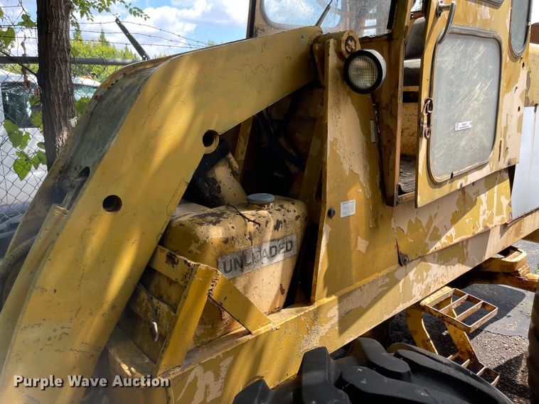 image for item MU9212 Massey Ferguson  wheel loader