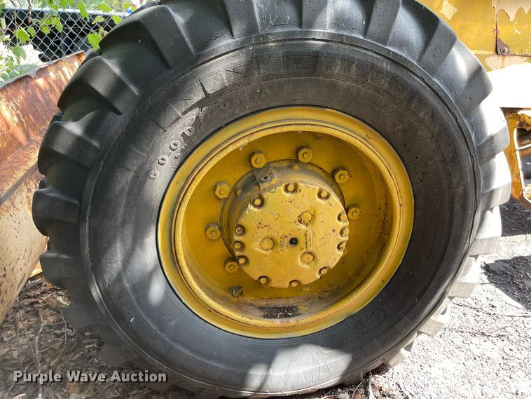 image for item MU9212 Massey Ferguson  wheel loader