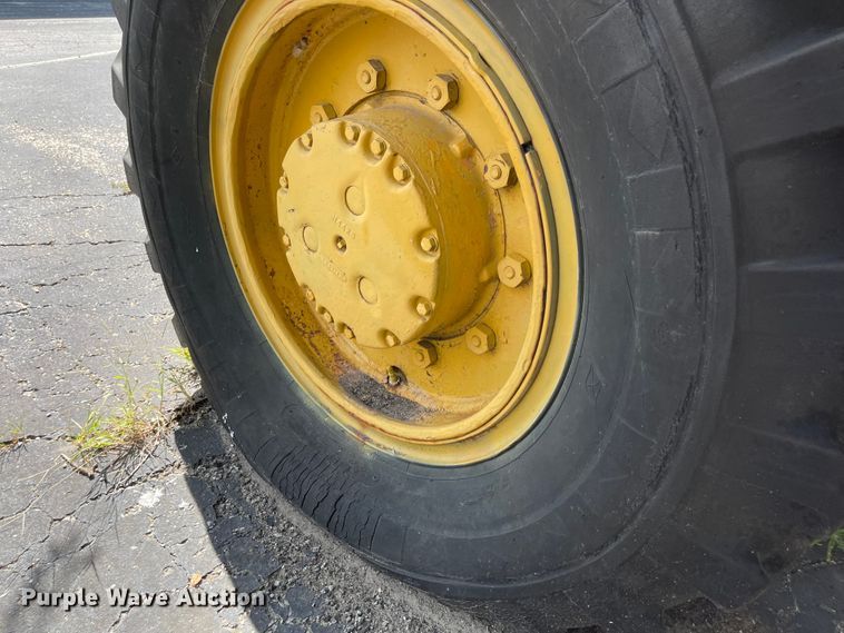 image for item MU9212 Massey Ferguson  wheel loader