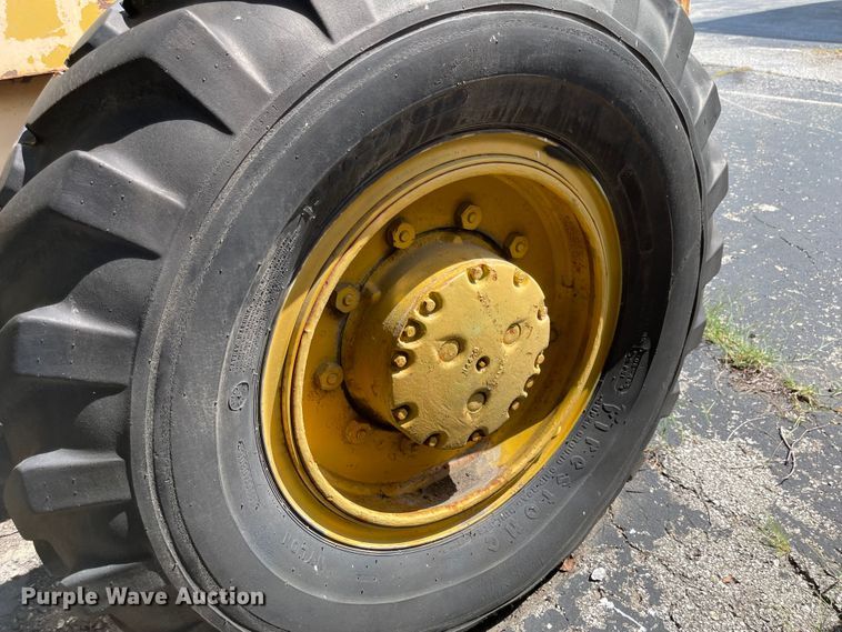image for item MU9212 Massey Ferguson  wheel loader