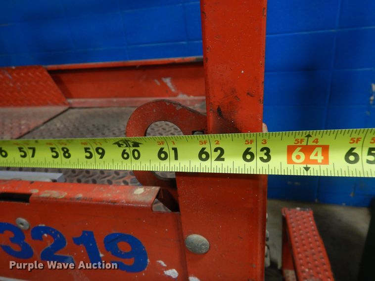 image for item DB7779 2007 Skyjack SJIII 3219  scissor lift