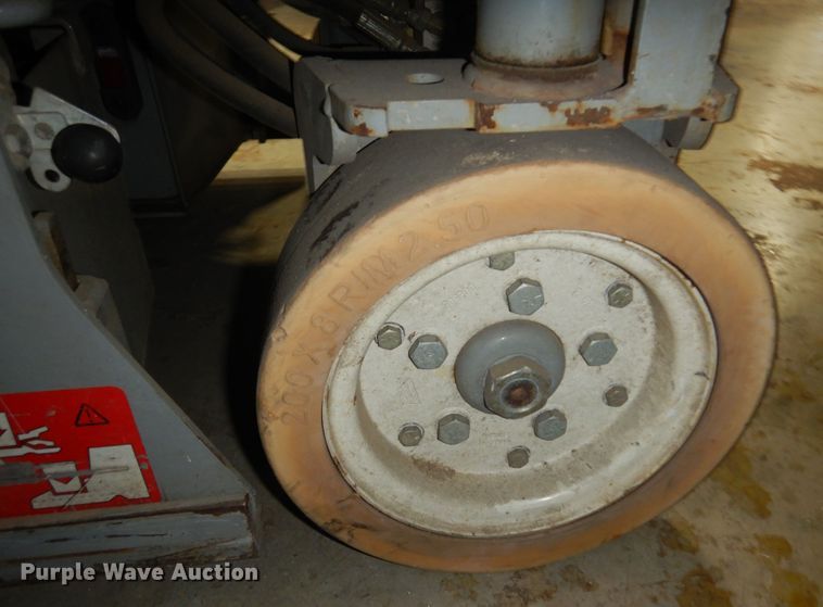 image for item DB7779 2007 Skyjack SJIII 3219  scissor lift