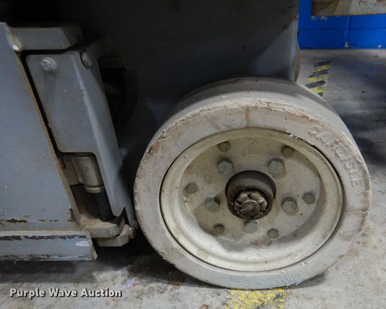 image for item DB7779 2007 Skyjack SJIII 3219  scissor lift