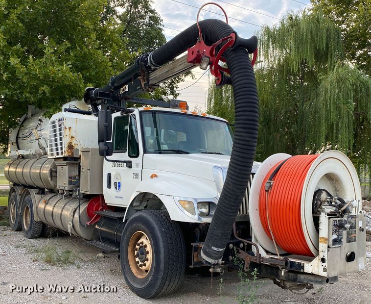image for item DK6471 2006 International 7400  sewer jetter truck