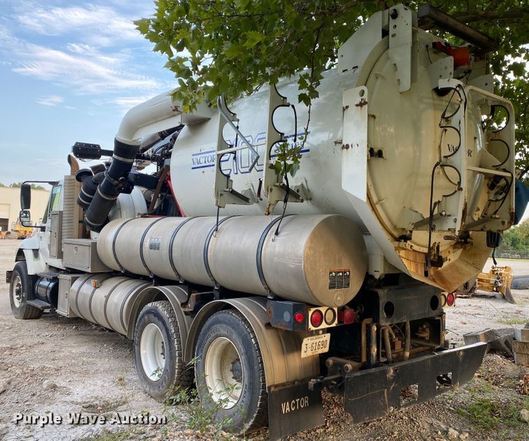 image for item DK6471 2006 International 7400  sewer jetter truck