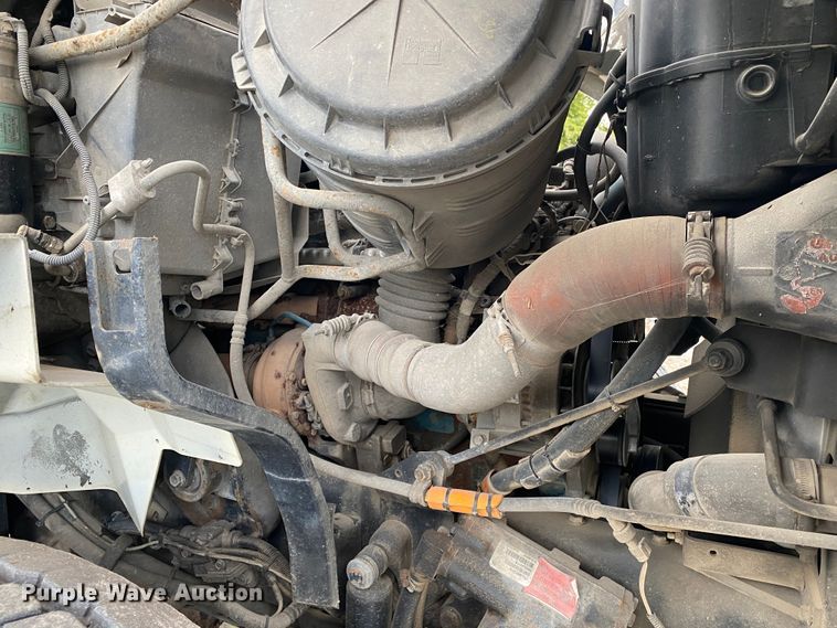 image for item DK6471 2006 International 7400  sewer jetter truck