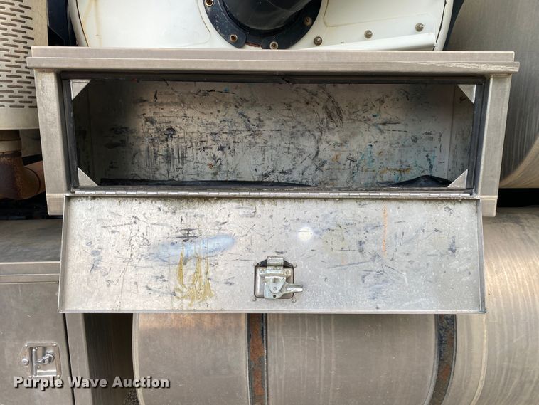 image for item DK6471 2006 International 7400  sewer jetter truck