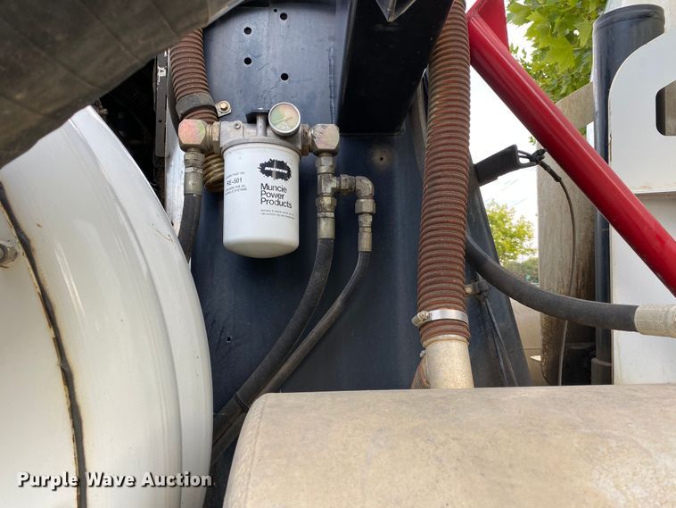 image for item DK6471 2006 International 7400  sewer jetter truck