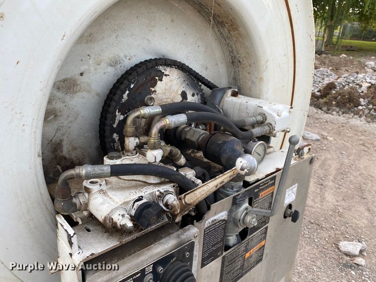 image for item DK6471 2006 International 7400  sewer jetter truck