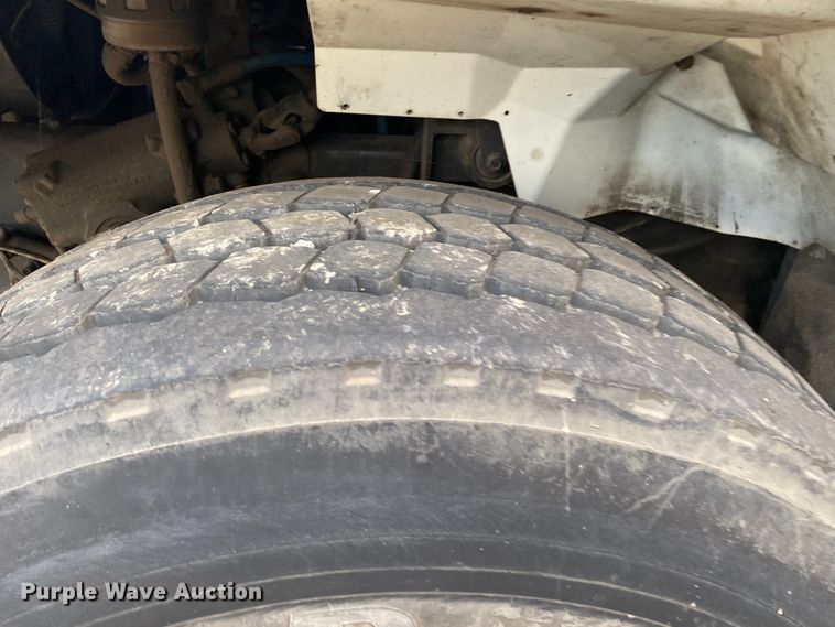 image for item DK6471 2006 International 7400  sewer jetter truck