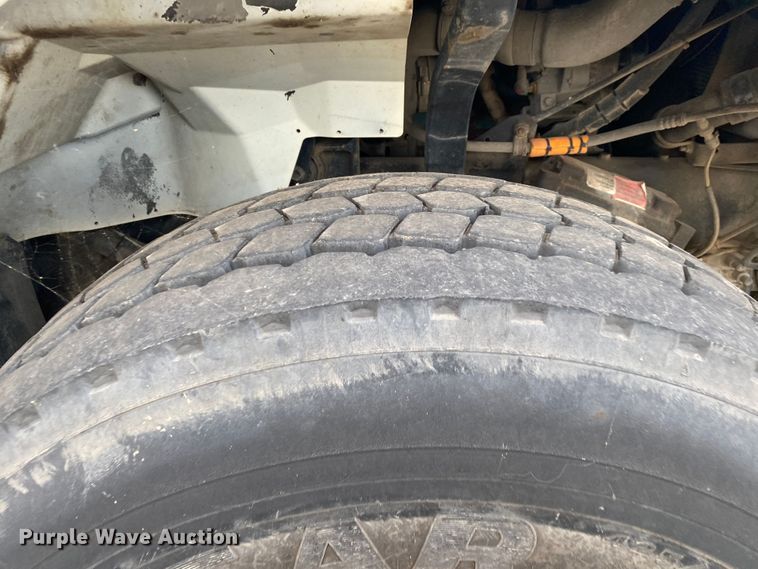 image for item DK6471 2006 International 7400  sewer jetter truck