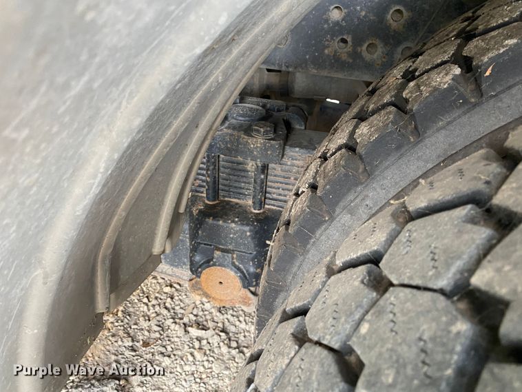 image for item DK6471 2006 International 7400  sewer jetter truck