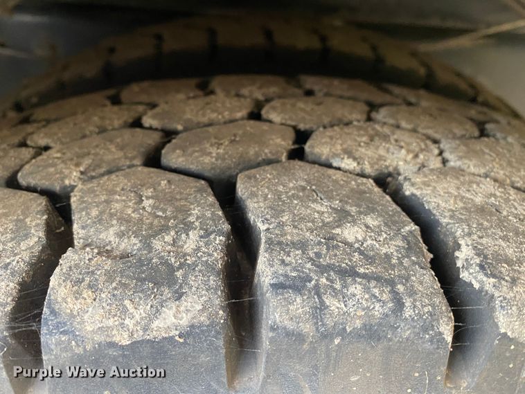 image for item DK6471 2006 International 7400  sewer jetter truck