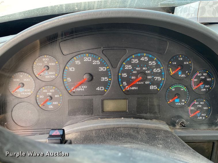 image for item DK6472 2003 International 7400  sewer jetter truck