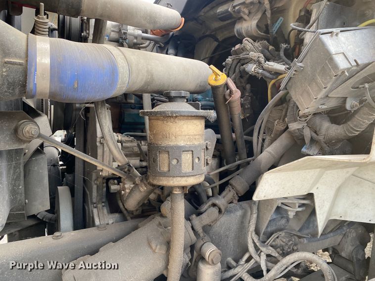 image for item DK6472 2003 International 7400  sewer jetter truck