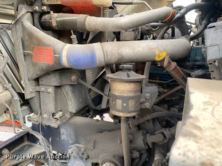 image for item DK6472 2003 International 7400  sewer jetter truck