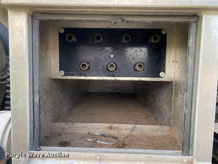 image for item DK6472 2003 International 7400  sewer jetter truck