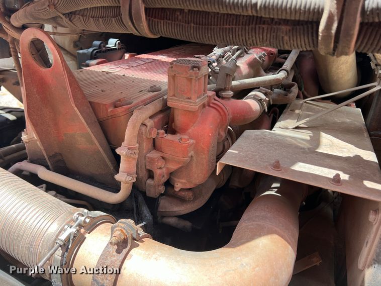 image for item DK7028 2009 Peterbilt 320  refuse truck