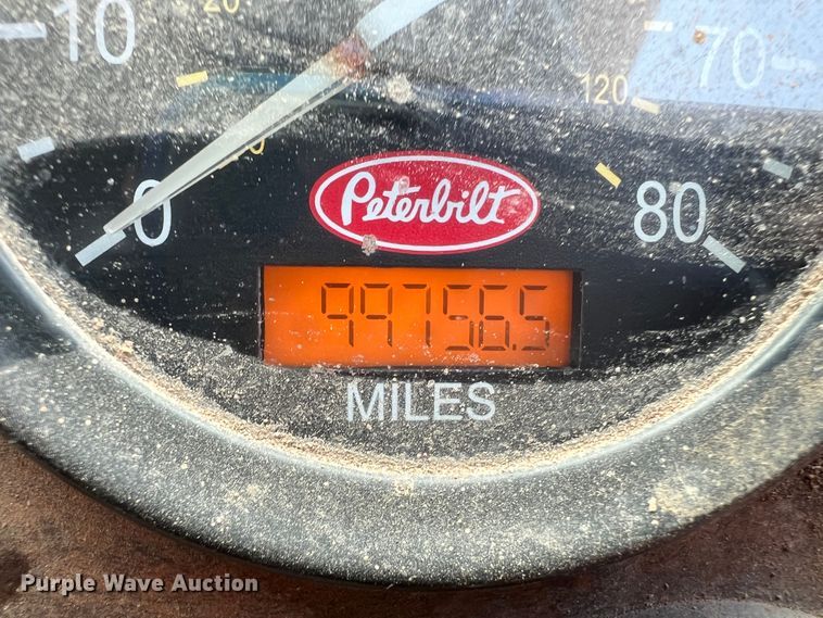 image for item DK7028 2009 Peterbilt 320  refuse truck