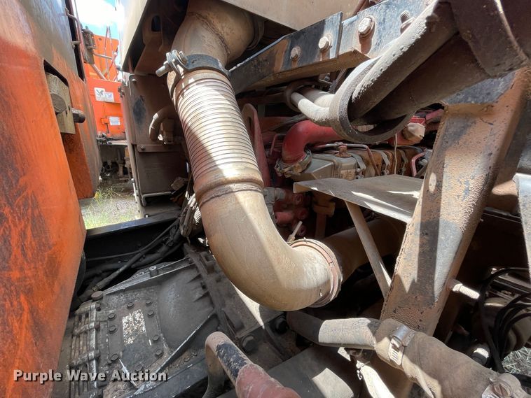 image for item DK7029 2013 Peterbilt 320  refuse truck