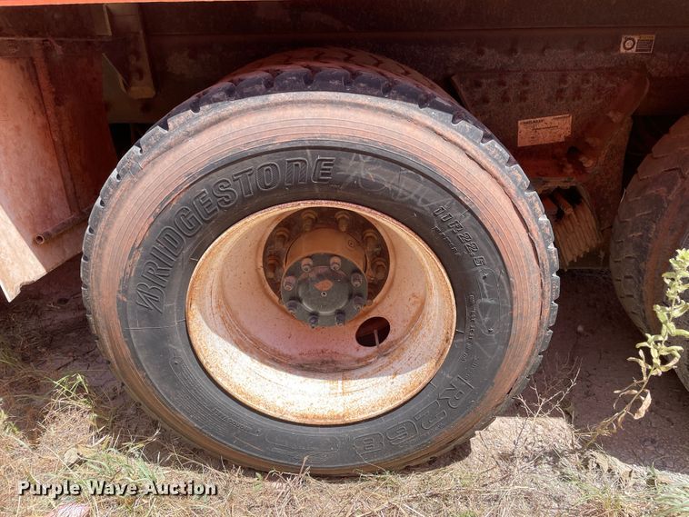 image for item DK7029 2013 Peterbilt 320  refuse truck