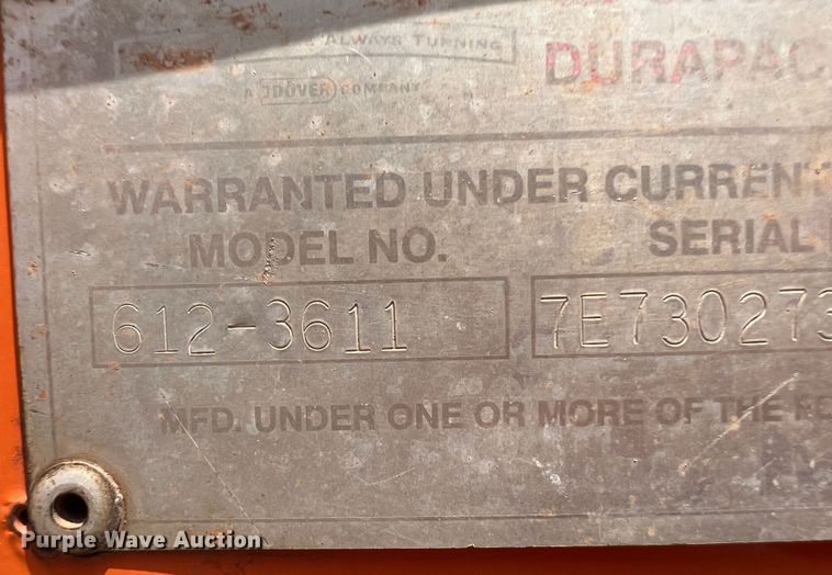 image for item DK7030 2009 Peterbilt 320  refuse truck