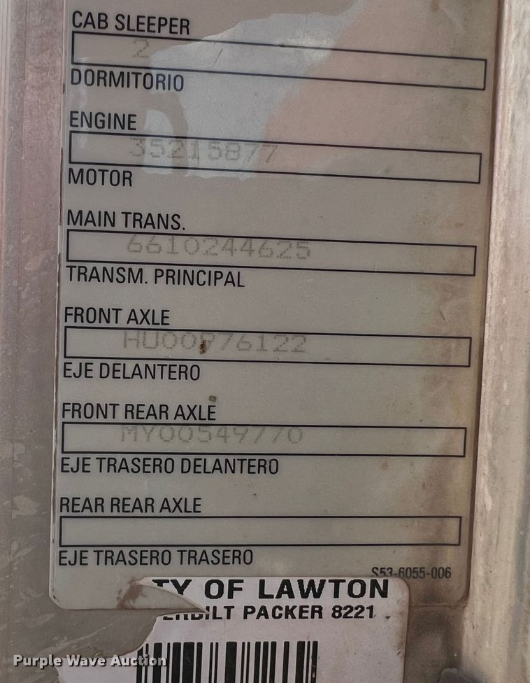 image for item DK7030 2009 Peterbilt 320  refuse truck