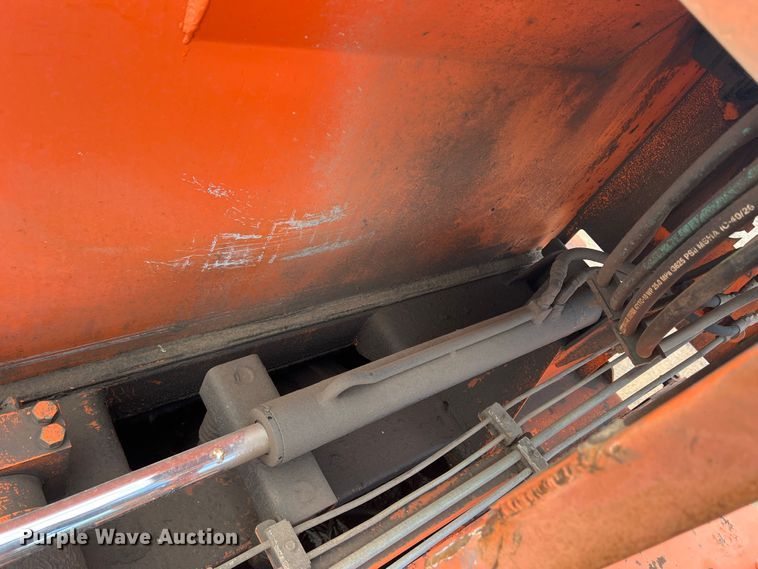 image for item DK7031 2013 Peterbilt 320  refuse truck