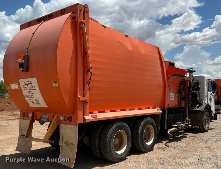 image for item DK7032 2012 Peterbilt 320  refuse truck