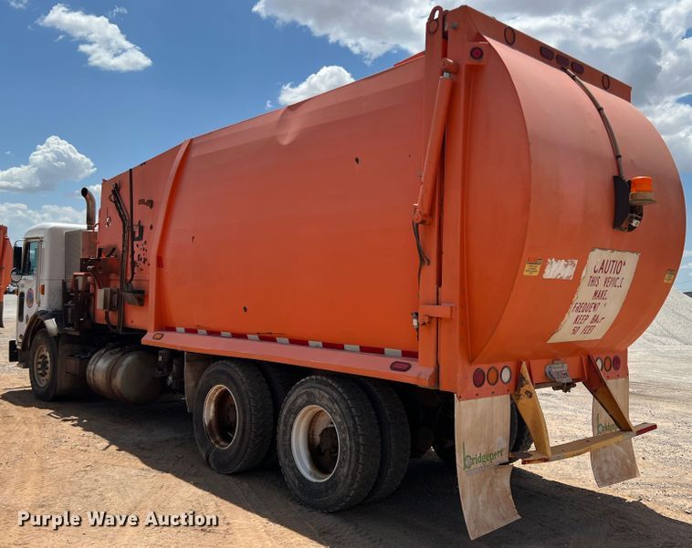 image for item DK7032 2012 Peterbilt 320  refuse truck