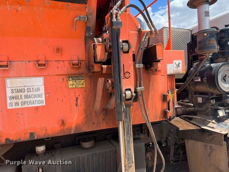 image for item DK7032 2012 Peterbilt 320  refuse truck