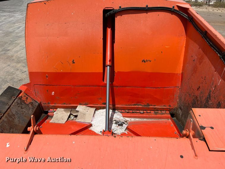 image for item DK7032 2012 Peterbilt 320  refuse truck