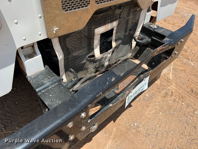 image for item DK7032 2012 Peterbilt 320  refuse truck