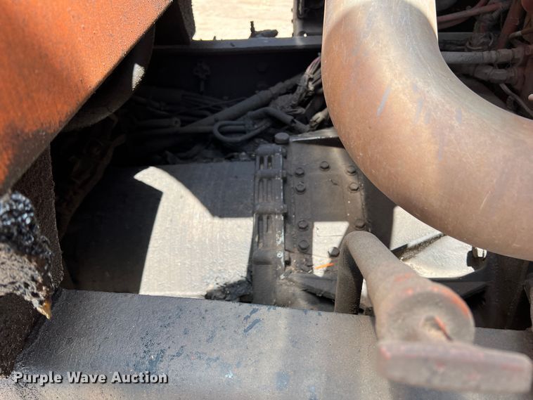 image for item DK7032 2012 Peterbilt 320  refuse truck