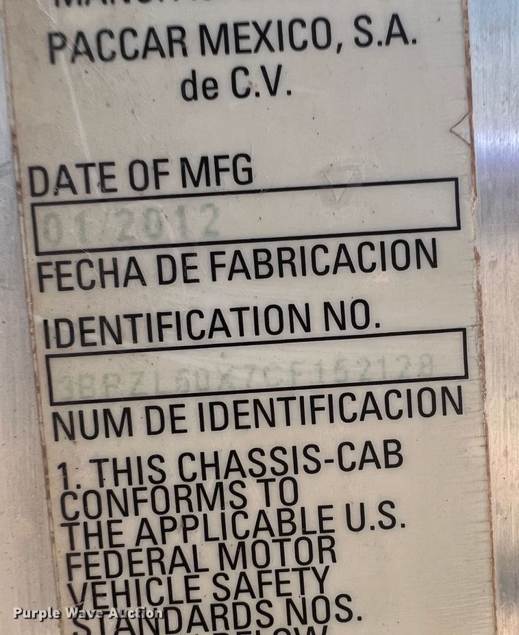 image for item DK7032 2012 Peterbilt 320  refuse truck