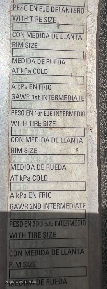 image for item DK7032 2012 Peterbilt 320  refuse truck