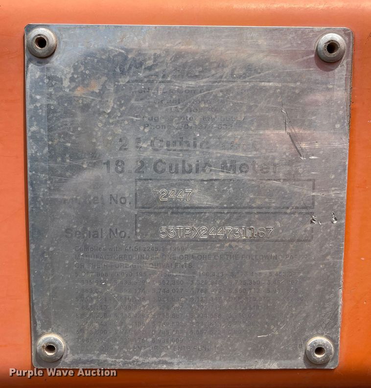 image for item DK7033 2009 Peterbilt 320  refuse truck