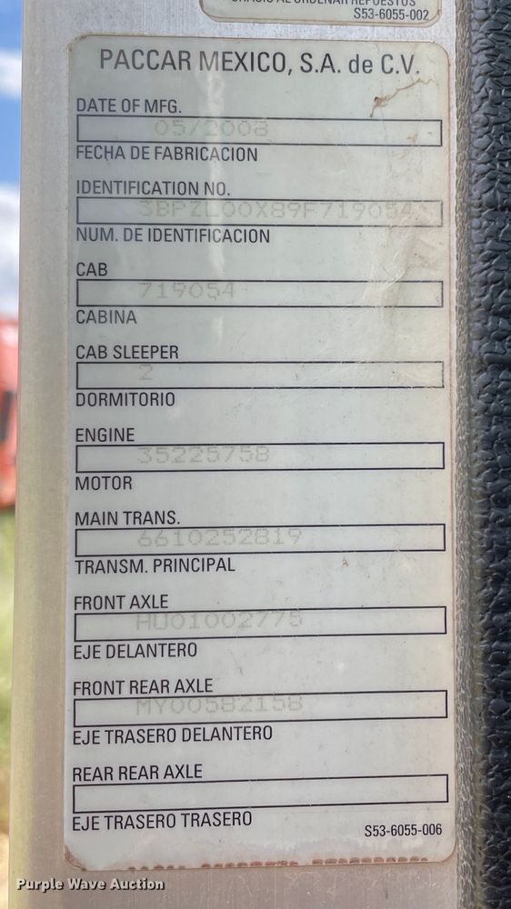 image for item DK7033 2009 Peterbilt 320  refuse truck