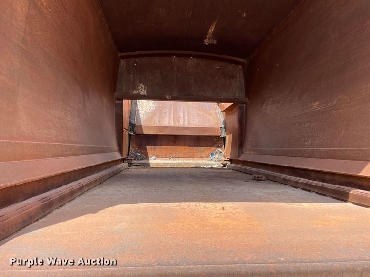 image for item DK7034 2009 Peterbilt 320  refuse truck