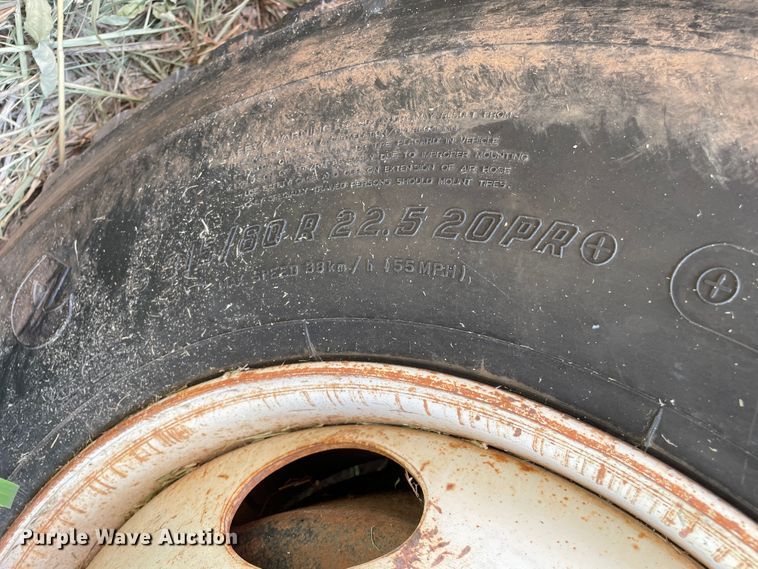 image for item DK7034 2009 Peterbilt 320  refuse truck